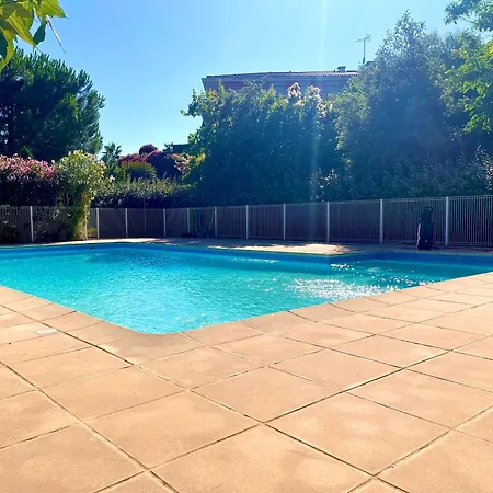 Stade Riviera Apartment